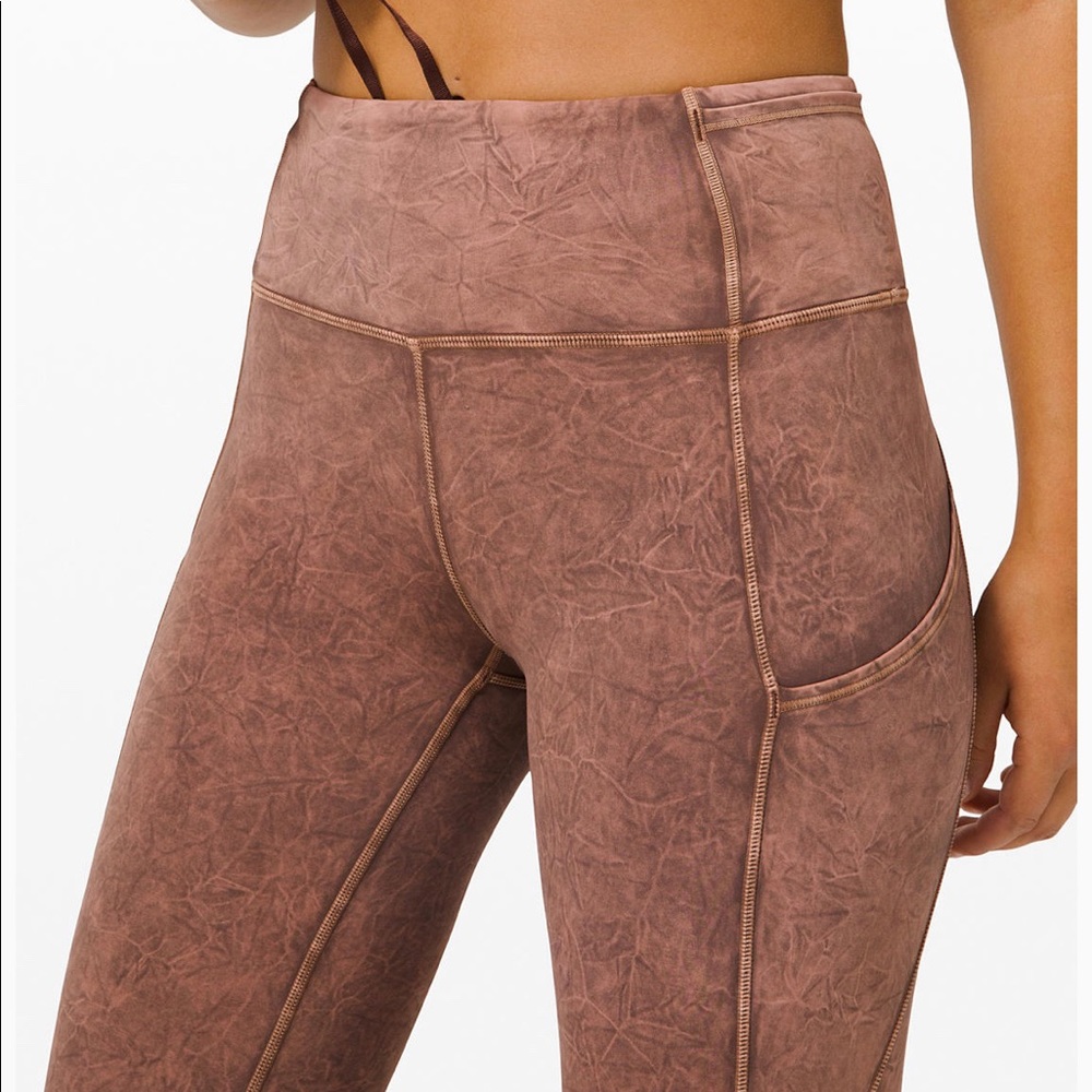 SOLD - NWT Lululemon Fast and Free HR Tight 25” - Picture 2 of 7